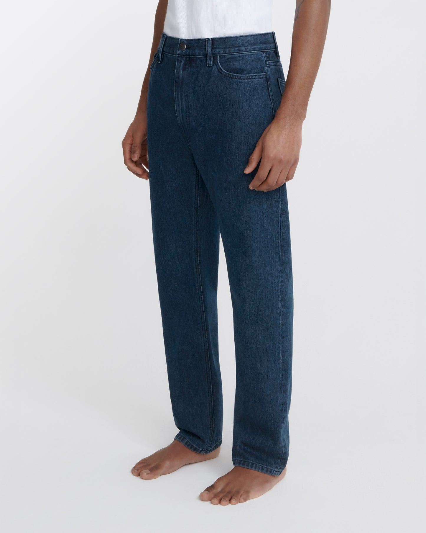 straight jean _ dark wash denim