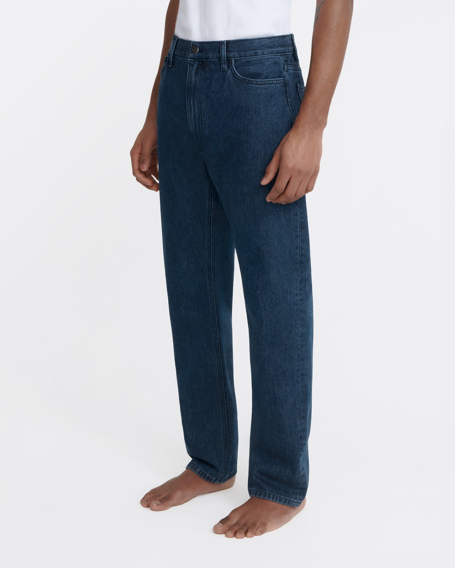 straight jean _ dark wash denim