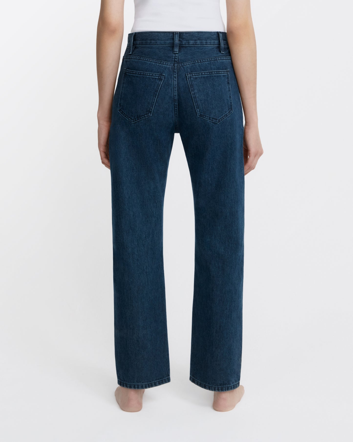 straight jean _ dark wash denim