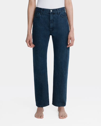 straight jean _ dark wash denim