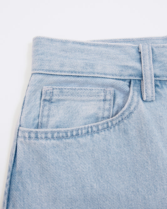 straight jean _ light wash denim
