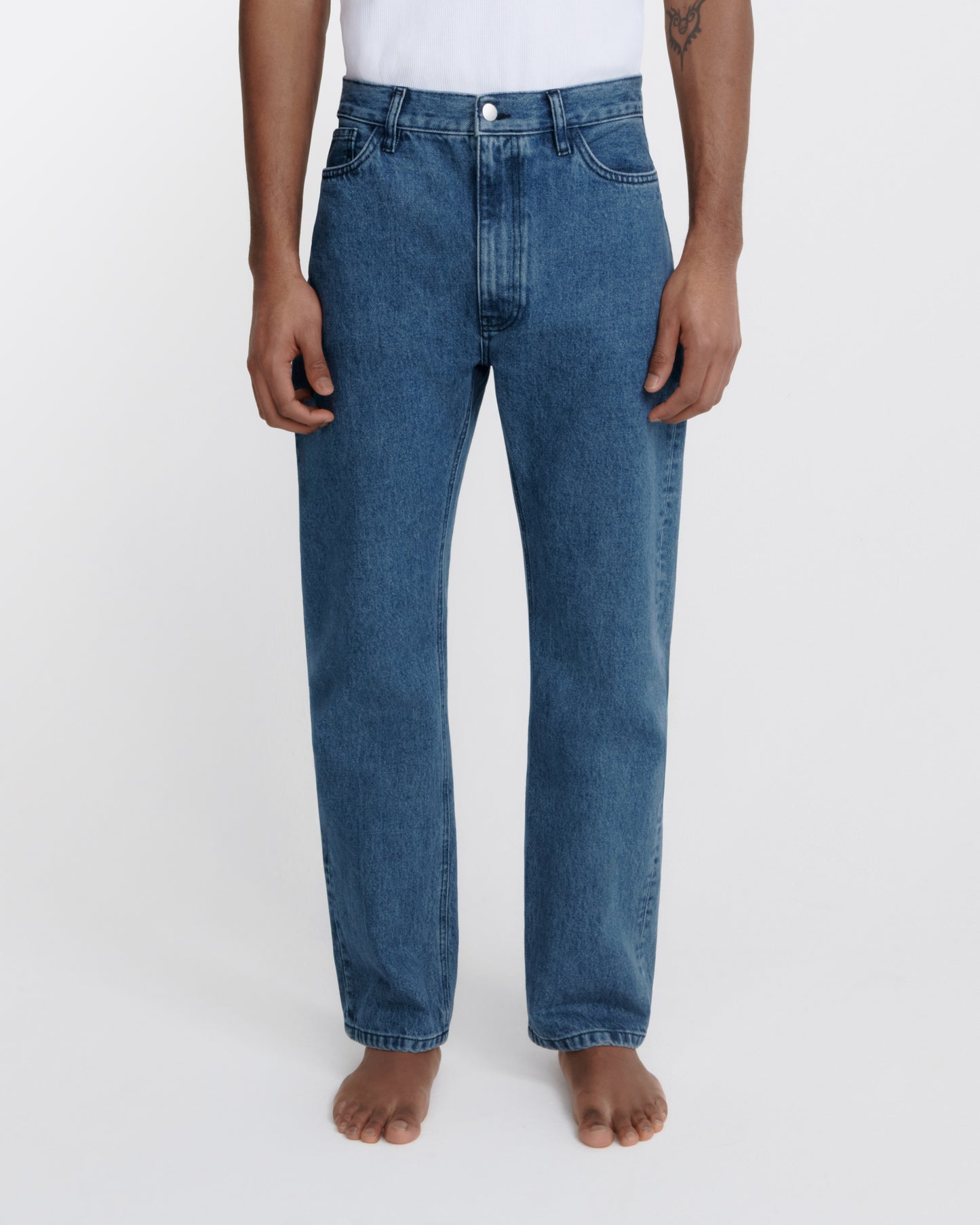 straight jean _ medium wash denim