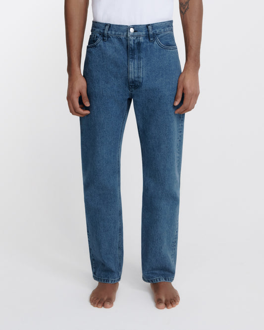 straight jean _ medium wash denim