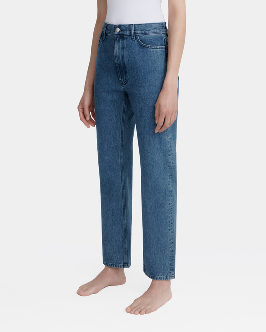 straight jean _ medium wash denim